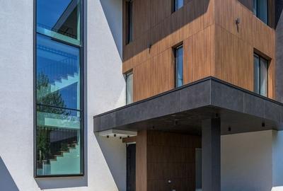 Casă cu 5 camere cu Canalizare în Central