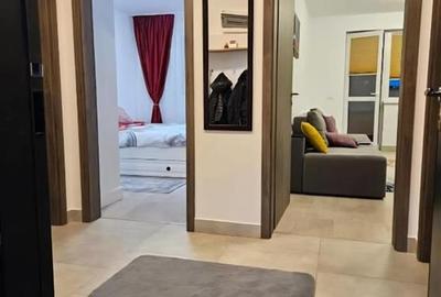 Apartament cu 2 camere decomandat, mobilat în Tractorul - 6