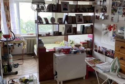 Apartament cu 3 camere decomandat în Luceafarul - 1