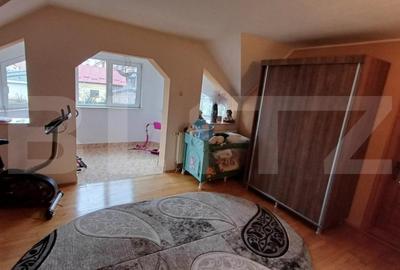 Casă cu 5 camere cu Garaj în Centura - 4