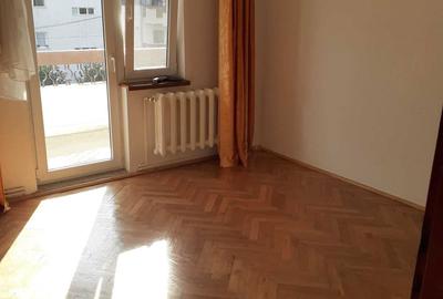 Apartament cu 3 camere decomandat în Central - 12
