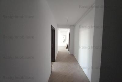 Ultimul apartament  decomandat , etaj 3 , negociabil , nu se aplica tva - 7
