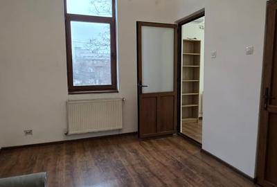 Apartament cu 2 camere semidecomandat în Cotroceni - 2