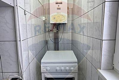 Apartament cu 2 camere decomandat în Dâmbu Pietros