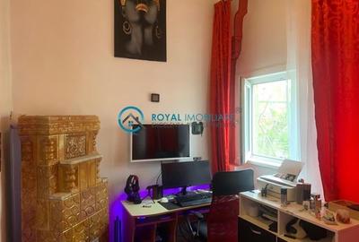 Royal Imobiliare - Vanzare Casa D+P+M, Ultracentral - 12