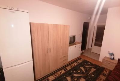 Garsonieră decomandată în Central - 7