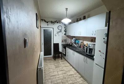 Apartament 3 Camere decomandat centrala proprie boxa,ideal pentru investitie Zona Centrala - 4