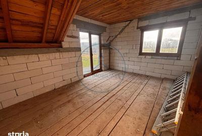 Casă cu 5 camere cu Teren 2900 Mp în Șieu - 2