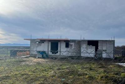 Casa la rosu 160 mp, teren 900 mp, zona Suceava (Moara) - 5