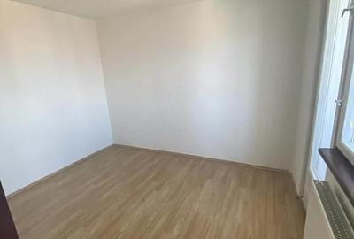 Apartament cu 2 camere semidecomandat în 14 Mai - 2