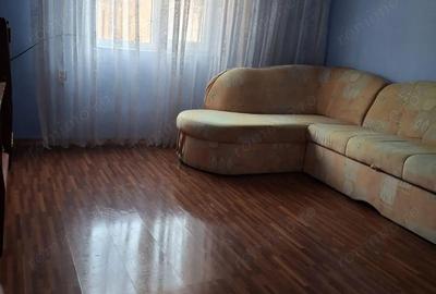 Casă cu Teren 1900 Mp în Peretu - 5