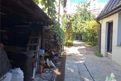 Vanzare casa curte comuna(Stefan cel Mare) - 14