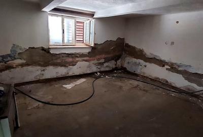 Casa 7 camere suprafata utila 300mp, teren 1000mp,spre vanzare in Cisnadie Casa 7 camere suprafata utila 300mp, teren 1000mp,spre vanzare in Cisnadie - 7