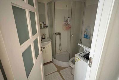 Garsonieră decomandată în UMT - 1