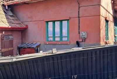 Casă cu 2 camere cu Teren 450 Mp în Călățele - 4