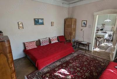 Casă cu 6 camere cu Teren 381 Mp în Central - 4