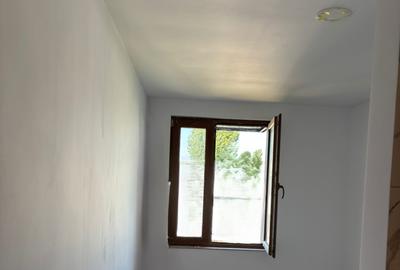 Garsonieră decomandată în Micro 19