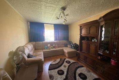 Apartament cu 2 camere decomandat în Motru - 4