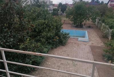 Casă cu 3 camere cu Teren 618 Mp în Girocului - 1