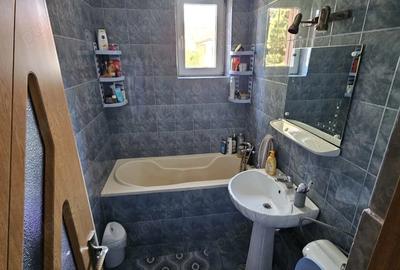 Apartament cu 2 camere decomandat în Petroșani - 1