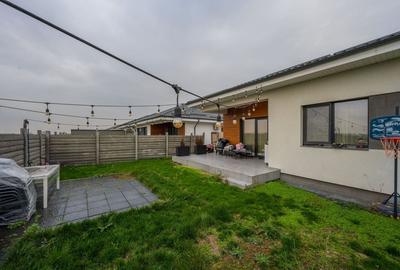 Vila parter mobilata si utilata Tunari - 16