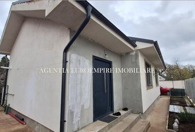 Casa de vanzare in localitatea Lazu - 3