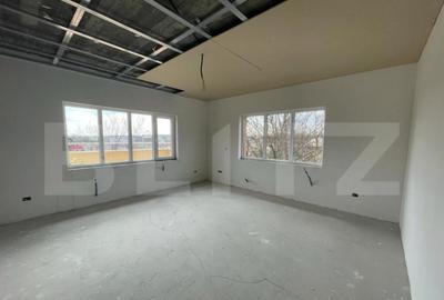 Casa S+P+E+M, pretabila clinica / birouri, Balta Verde - 2