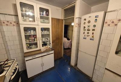 Apartament cu 4 camere decomandat în Tei - 3