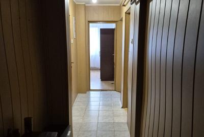 Inchiriez apartament 2 camere utilat si mobilat str. Otelarilor - 4