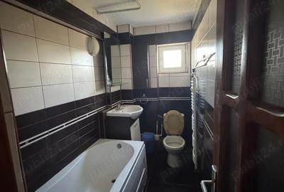 Inchiriez apartament 3 camere , decomandat - 6