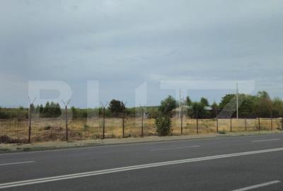 Teren intravilan, 4500 mp, Investitie - 2