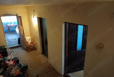 De vanzare casa si teren in Dealu Launele Valcea - 4