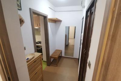 Inchiriez apartament 2 camere zona semicentrala - 2