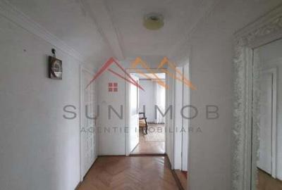 Vila 7 camere, an 1984, garaj, terasa, teren 604 m2, Poiana Campina,PH - 9