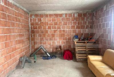 Casă cu 3 camere cu Teren 1643 Mp în Central - 3