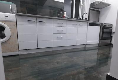 Casă cu 4 camere cu Teren 929 Mp în Central - 4