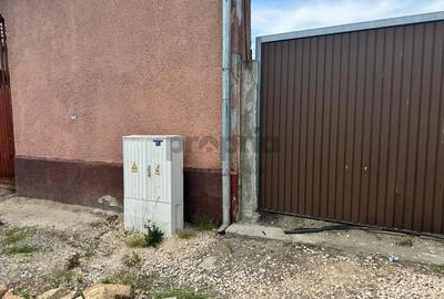 Casa cu teren generos de 1332 mp in centrul Feldioarei - 2