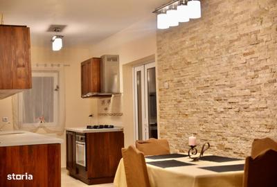 Casă cu 3 camere cu Teren 200 Mp în Central - 1