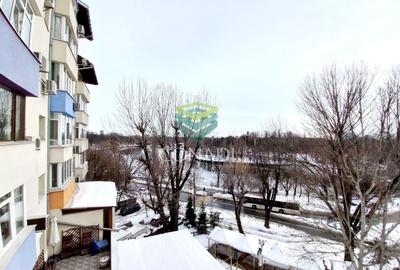 Apartament cu 3 camere decomandat, mobilat în Băneasa - 15