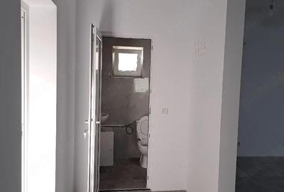 Spațiu comercial, de 50 mp, în Lumina - 8