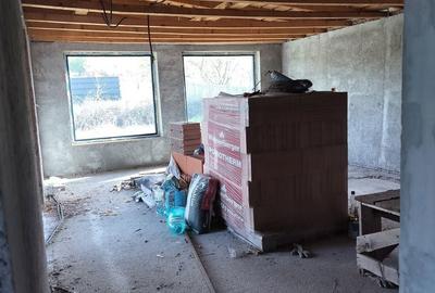 Casă cu 1 camere cu Teren 600 Mp în Central