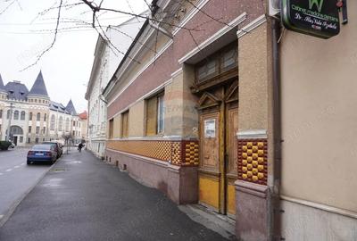 Casă cu 5 camere cu Teren 308 Mp în Central - 8