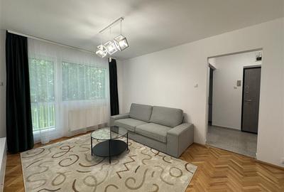 Apartament cu 2 camere semidecomandat, mobilat în Hărmanului
