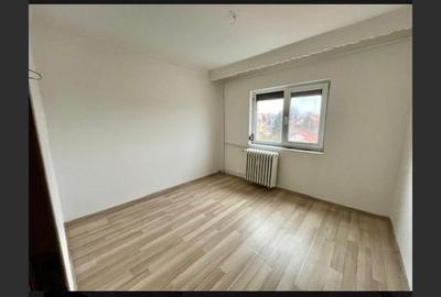 Apartament 3 camere semidecomandat , Zona Cascada - 10