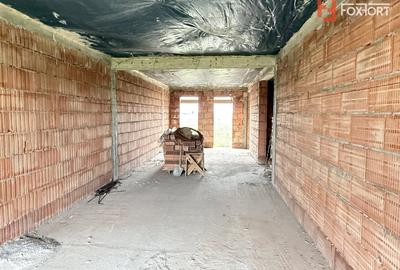Duplex cu 8 camere cu Canalizare în Săcălaz - 20