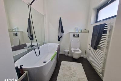 Apartament cu 3 camere decomandat în Nord - 2