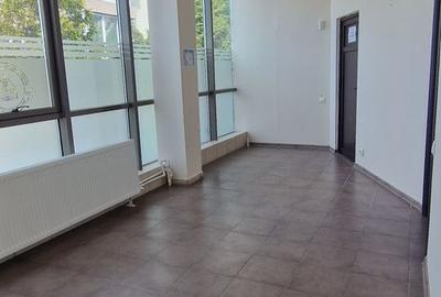 Spațiu comercial, de 240 mp, în Faleza Nord - 2