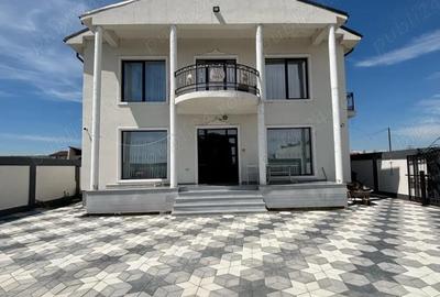 Casă cu Teren 400 Mp în Central - 2