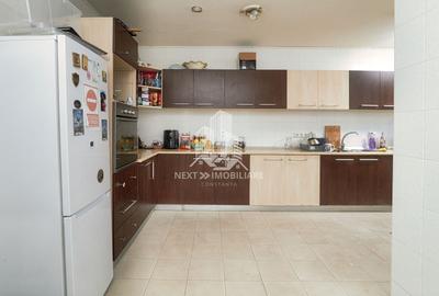 Pensiune Eforie Nord 17 camere plus spatiu comercial - 12