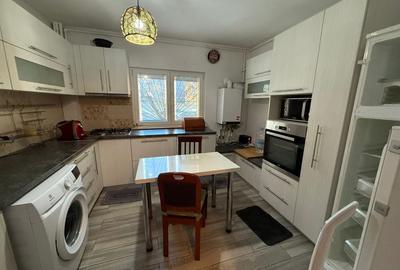 Apartament cu 3 camere decomandat în Panduri - 6
